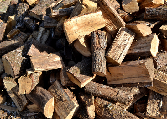 When Is the Best Time to Buy Firewood?
